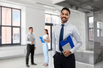 サラリーマンの不動産投資家が管理会社を選ぶポイントは?