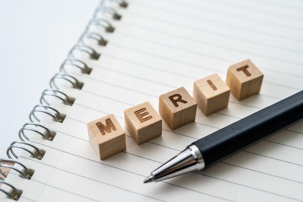 不動産小口化商品とは？クラウドファンディングとの違いやメリット・デメリットを解説